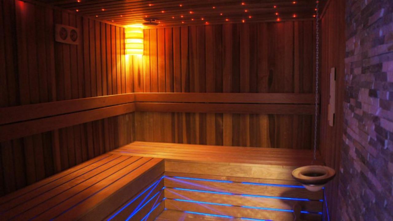 Tagore Spa Aparthotel バラトンフレド エクステリア 写真