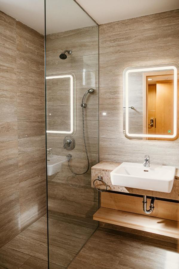 Tagore Spa Aparthotel バラトンフレド エクステリア 写真